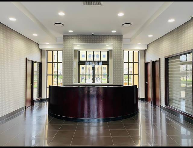 950M² OFFICE TO LET IN MAGALIESSIG